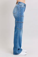 Load image into Gallery viewer, Judy Blue 90&#39;s Straight Cargo Style HW Jean
