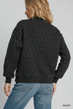 Load image into Gallery viewer, City Chic Quilted Quarter Zip up
