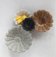 Load image into Gallery viewer, Natural Flower Stoneware S/4 Bowls
